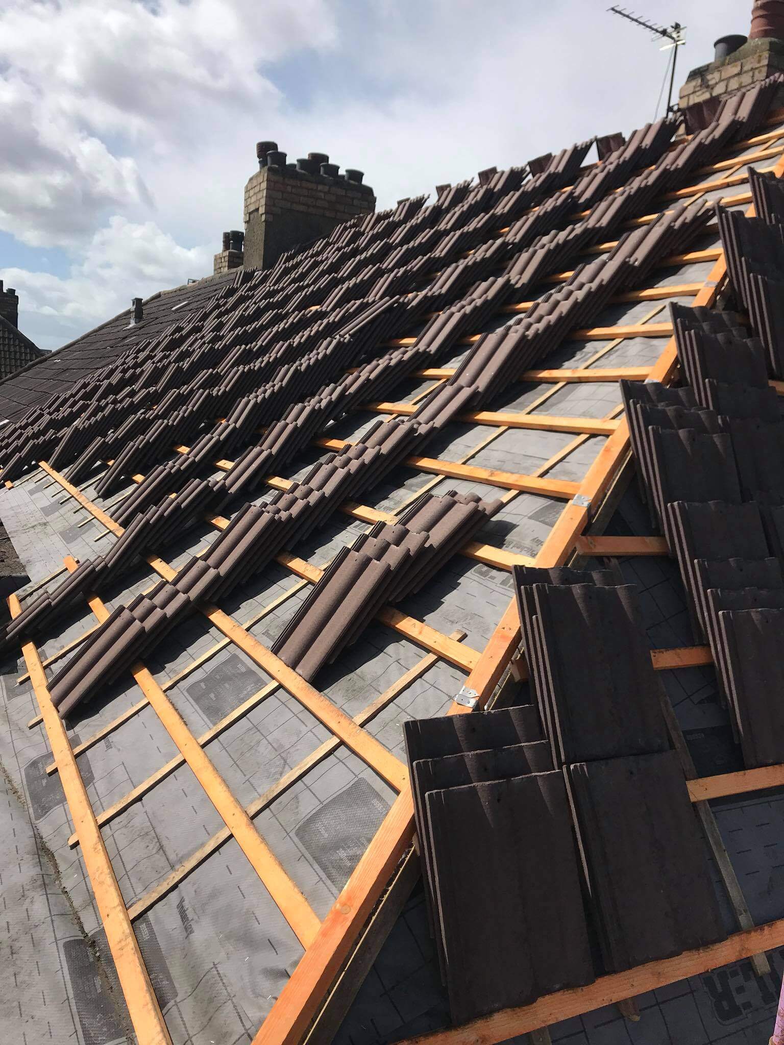 Quinn Roofing & Builders in Duloch